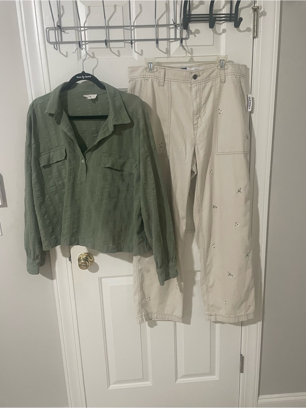 Straight Leg Embroidered Utility Pants in Beige small embroidered flowers nwt 14